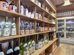 勝沼ワイナリーマーケット／新田商店 甲州市 ショップ 3