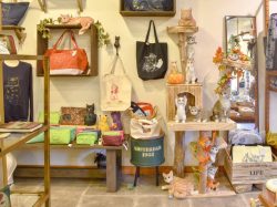 猫グッズ専門店 ル・シャ・デ・ボワ 北杜市 ファッション 4
