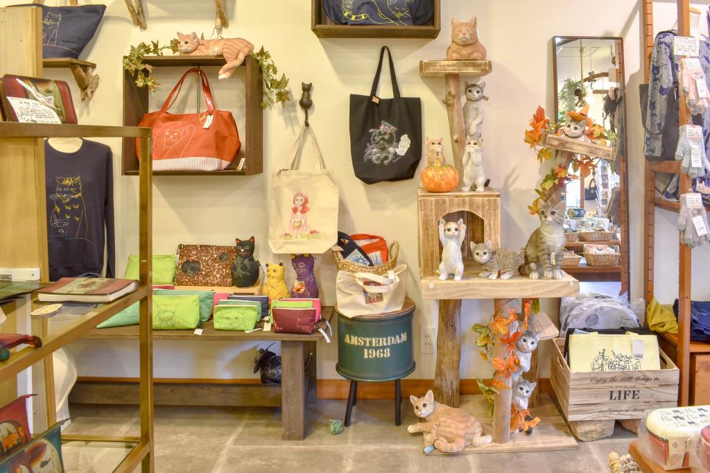 猫グッズ専門店 ル・シャ・デ・ボワ 北杜市 ファッション 4