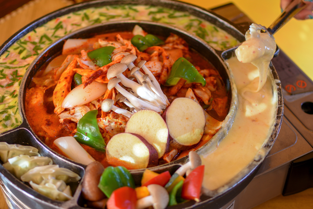 韓国料理 ジャーメのチーズタッカルビ