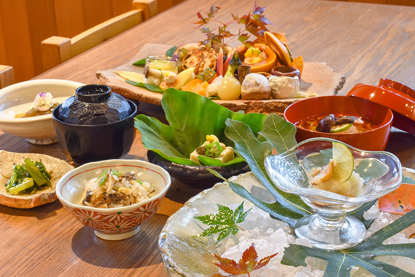 和食・おすし若のやさいかいせき