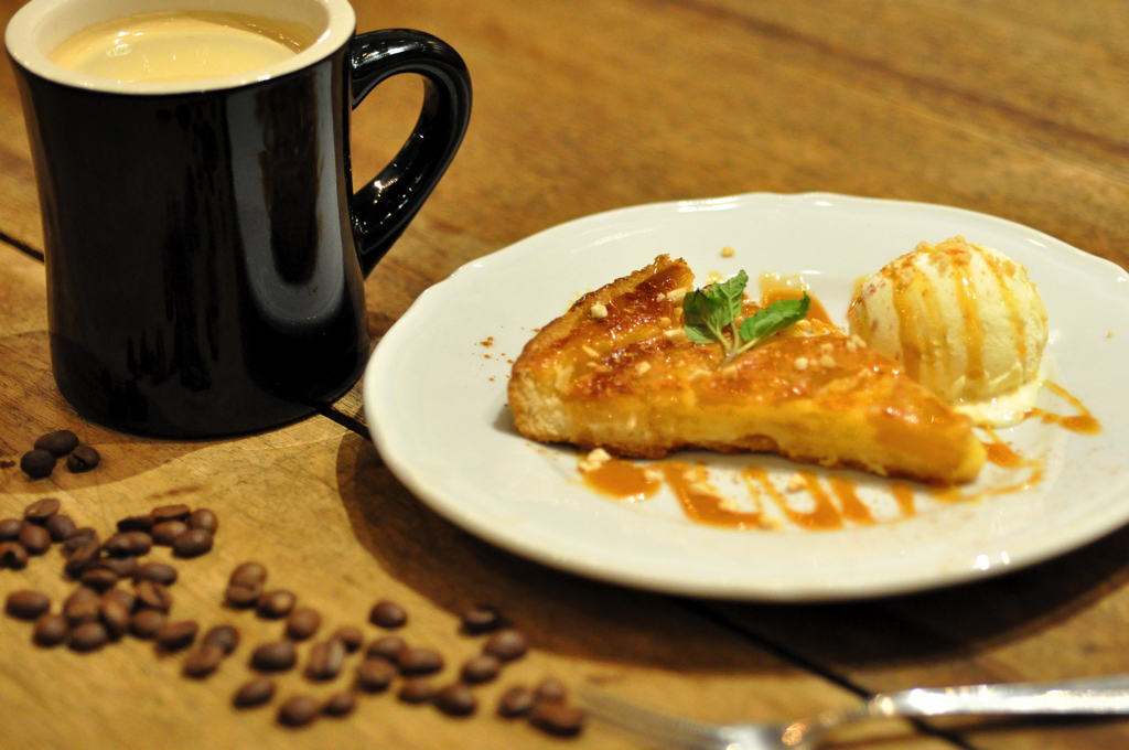 WOOD SHEDのスイーツとコーヒー