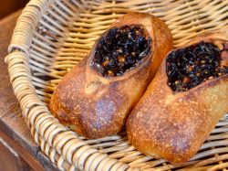 Bakery BREAD&GLASS 南アルプス市 パン 1