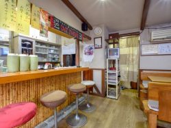 つるや 甲府市 中華 ラーメン 3
