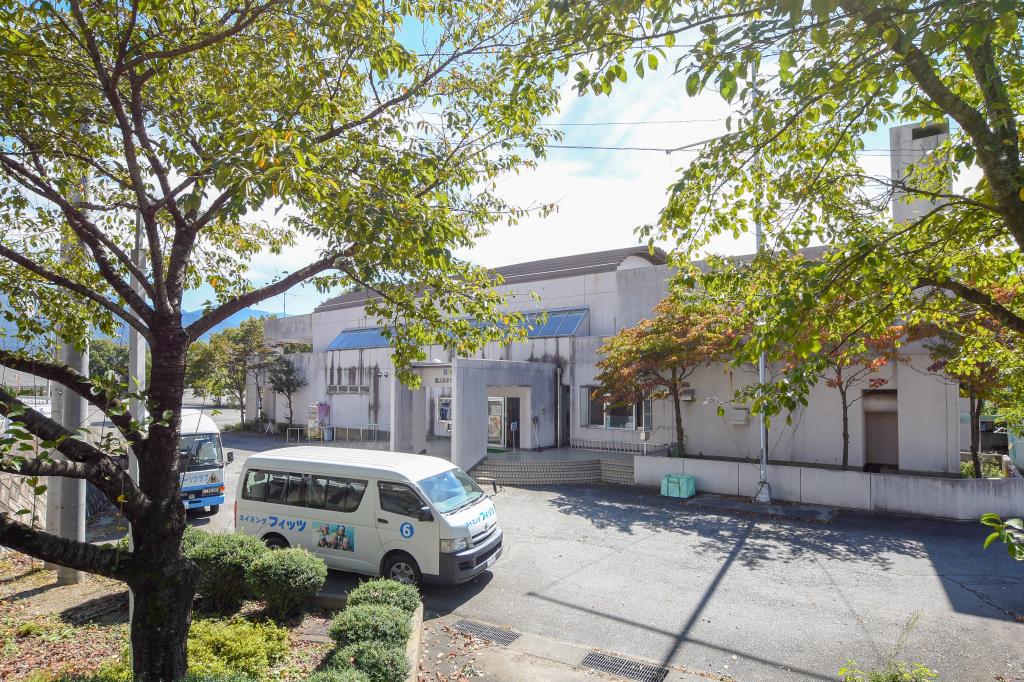 塩山B&G海洋センター（指定管理者㈱フィッツ） 甲州市 ジム プール 1