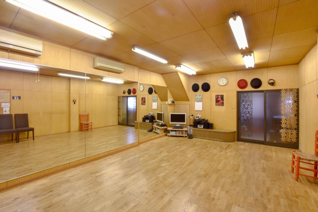Estudio Amparo 保坂フラメンコ教室 富士吉田市 遊ぶ学ぶ 3