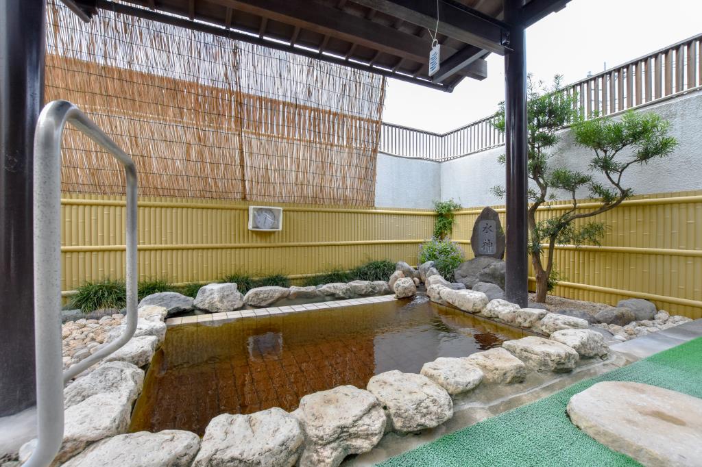 フカサワ温泉 昭和町 温泉 スパ 3