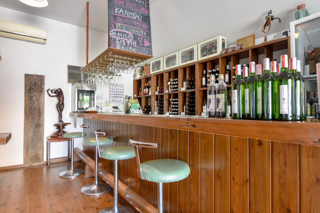 大和葡萄酒株式会社 HUGGY WINE 甲州市 ワイナリー 工場 4