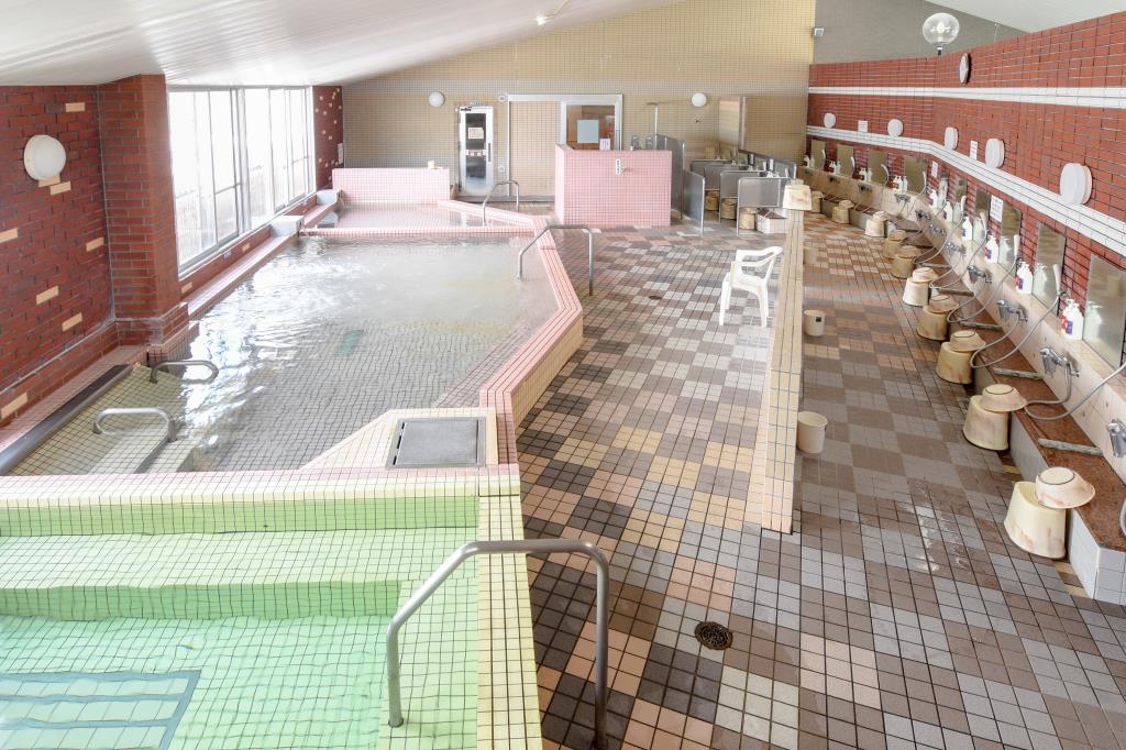 山梨日帰り温泉 湯めみの丘 甲斐市 温泉 スパ 2