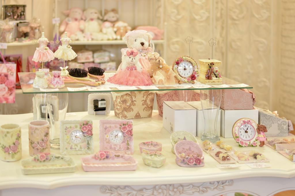 ドンナドナ イオンタウン山梨中央店 中央市 ショップ 4