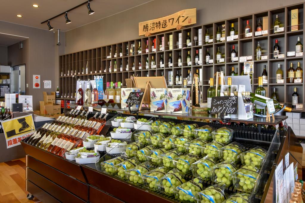 JAフルーツ山梨 フルーツ直売所 勝沼店 甲州市 ショップ 2