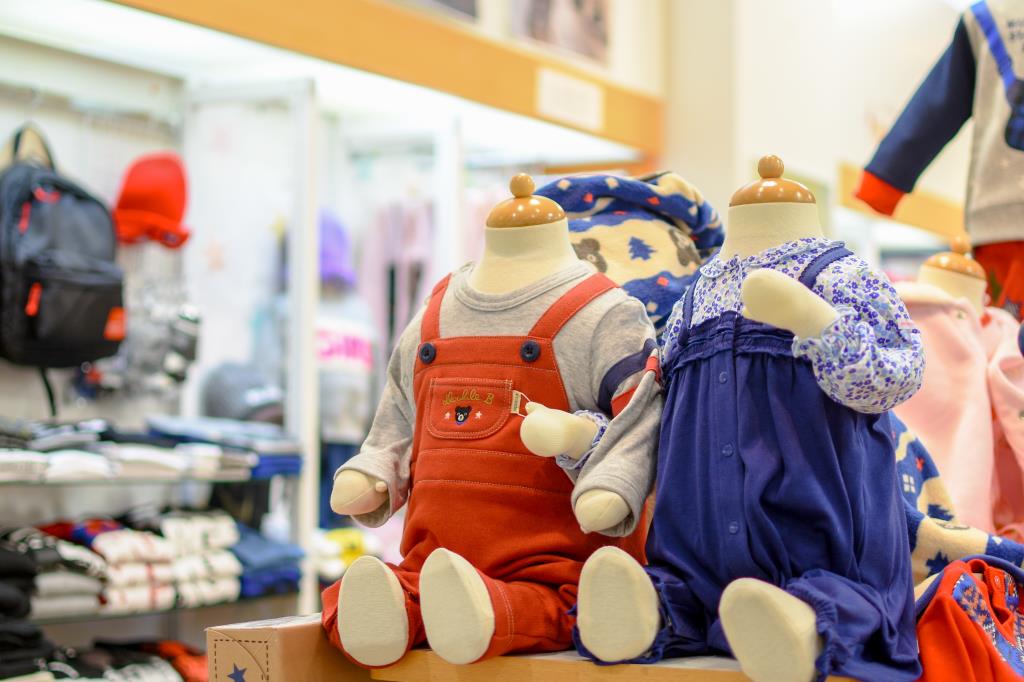 キッズハウス・フェリア ラザウォーク甲斐双葉店 甲斐市 ファッション 3