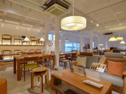 ZAKKA＆FURNITURE LONGTEMPS 富士吉田市 ショップ 4