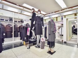 満足屋 都留大月店 都留市 ショップ 2