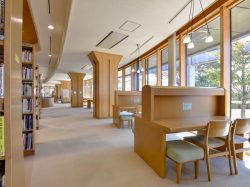 中央市立玉穂生涯学習館 中央市 図書館 多目的 ホール 2