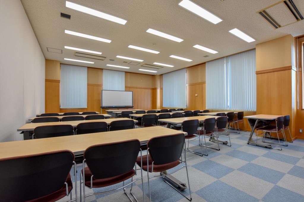 中央市立玉穂生涯学習館 中央市 図書館 多目的 ホール 5