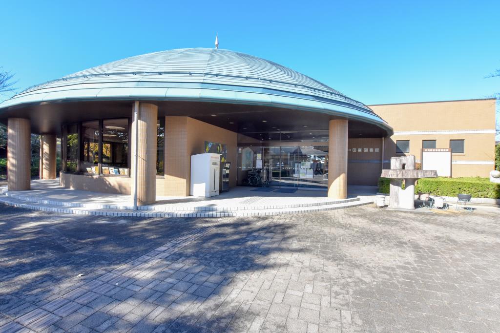 中央市立田富図書館 中央市 遊ぶ学ぶ 1
