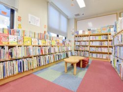 豊富図書館（分館） 中央市 文化施設 図書館 3