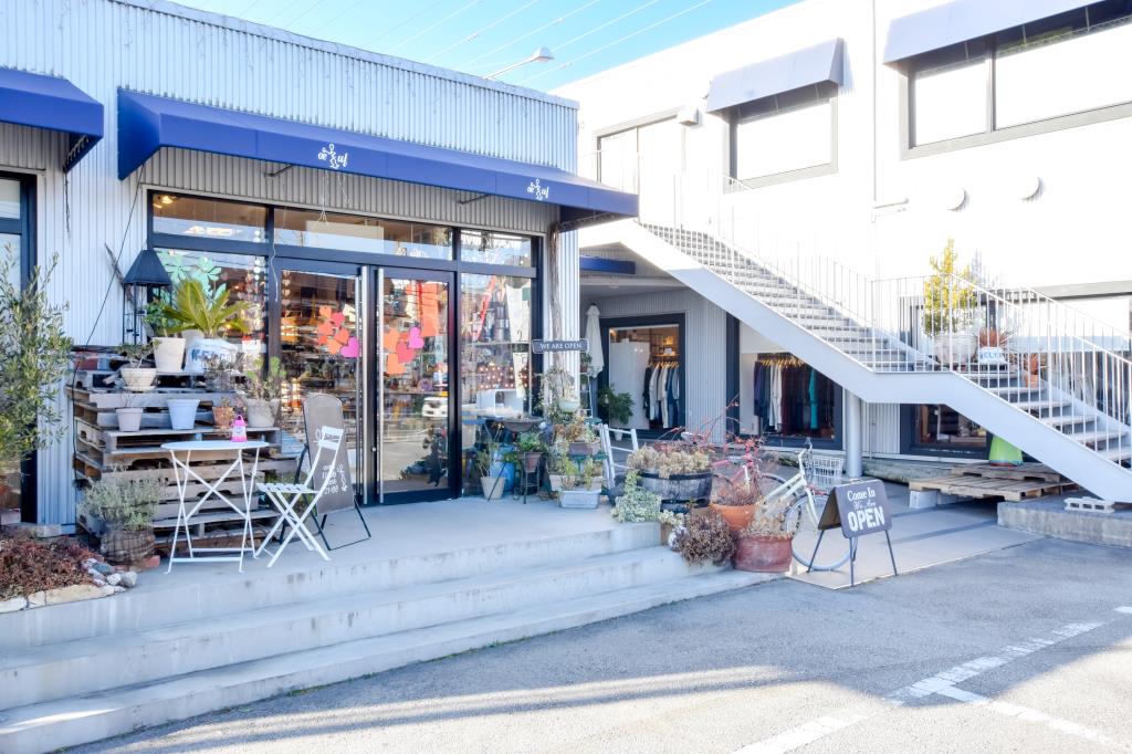 OEUF・Feria 甲府市 ショップ 1