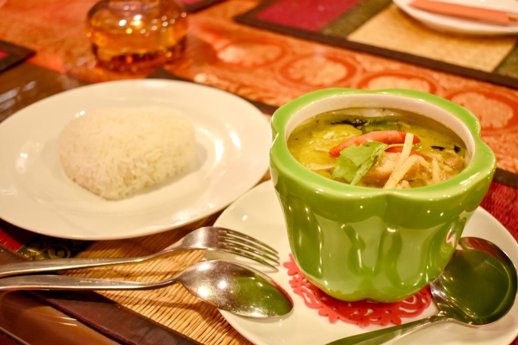 ルアンタイモラコット 甲府市 グルメ 各国料理 2