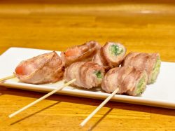 炭火串焼き にじ 富士吉田市 居酒屋 2