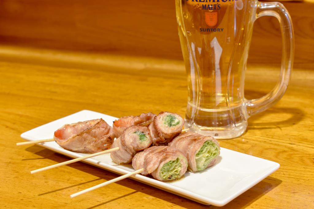 炭火串焼き にじ 富士吉田市 居酒屋 1
