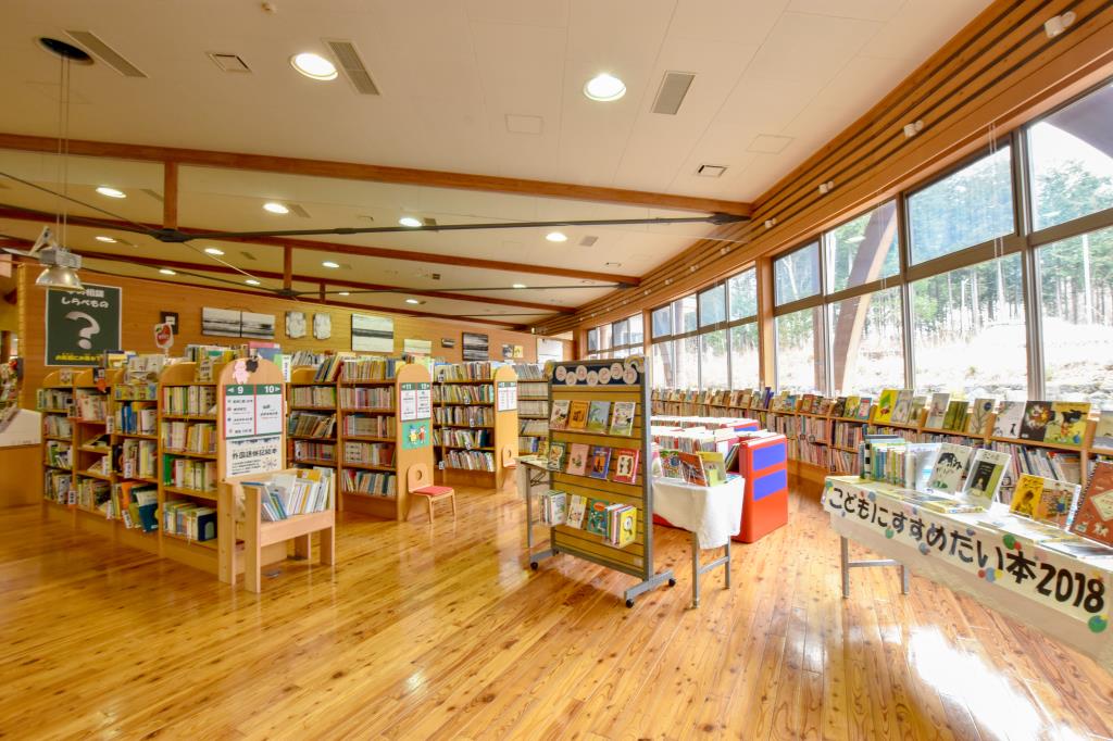 富士河口湖町 生涯学習館 富士河口湖 文化施設 2
