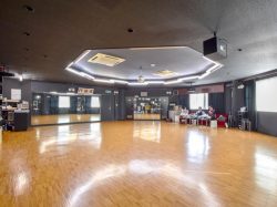 シミズカズオ ダンススクール 甲斐市 ダンス 3