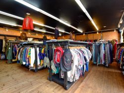 古着屋 NEVERMIND 甲府市 古着 2