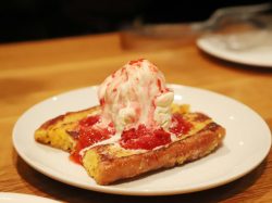 Four Hearts Cafe 甲府市 甲府駅 居酒屋 バー 3
