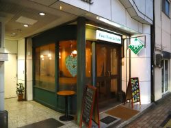 Four Hearts Cafe 甲府市 甲府駅 居酒屋 バー 5