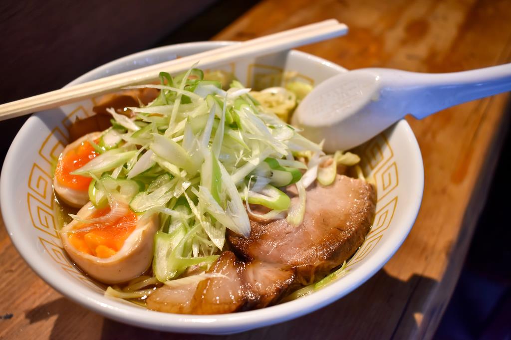韮崎 アメリカヤ横丁 ラーメン酒場 藤桜