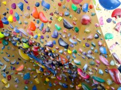 クライミングジム ピラニア 南アルプス店 南アルプス市 スポーツ施設 3