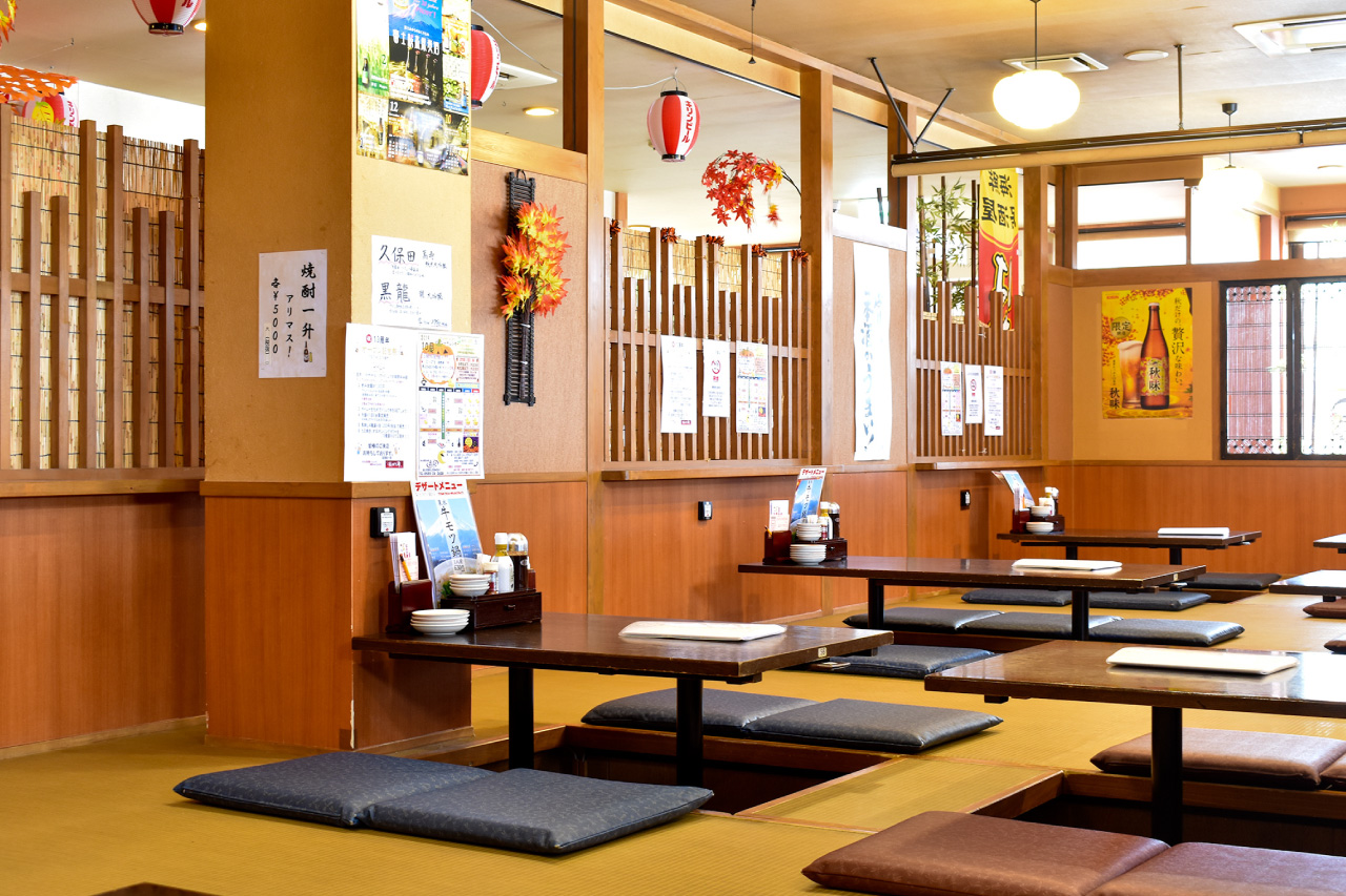 はなの舞 富士吉田店の内観