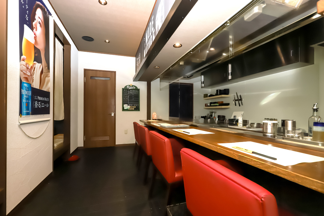 TEPPANYAKI KING,Sの店内