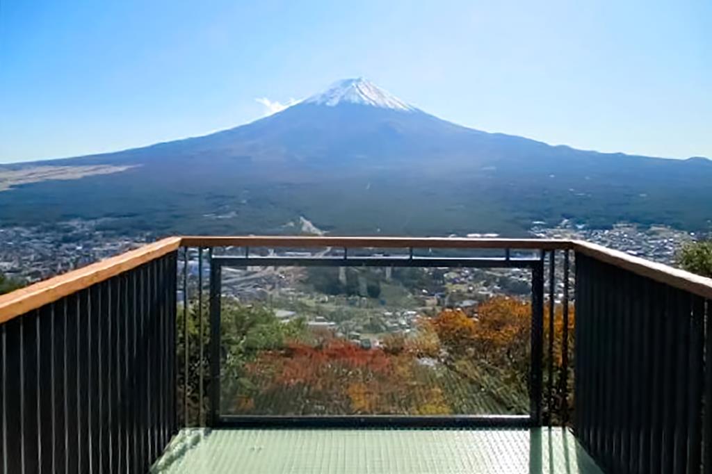 「武田信玄の戦国広場 絶景やぐら」オープン！