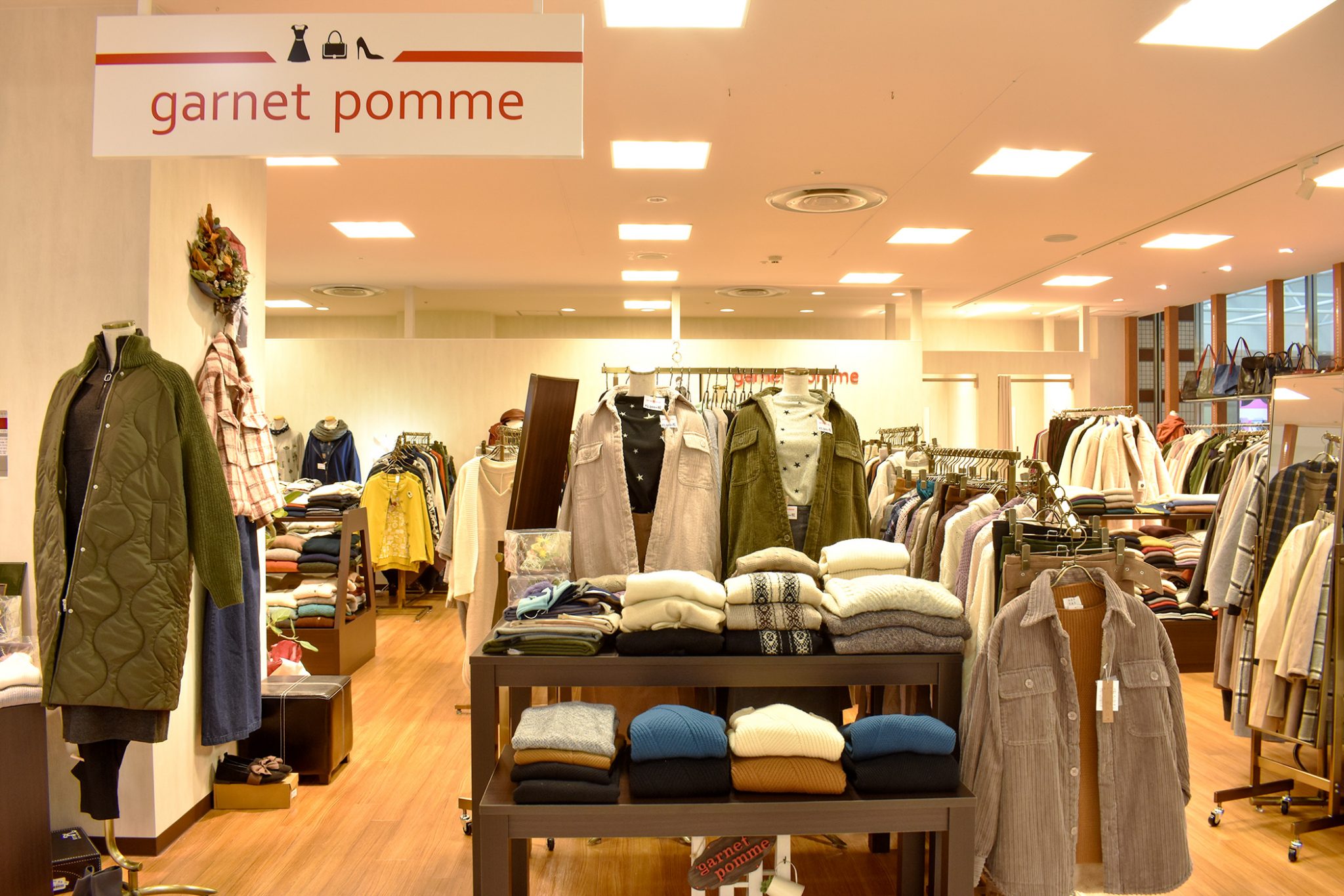 garnet pomme ガーネットポム 店内1