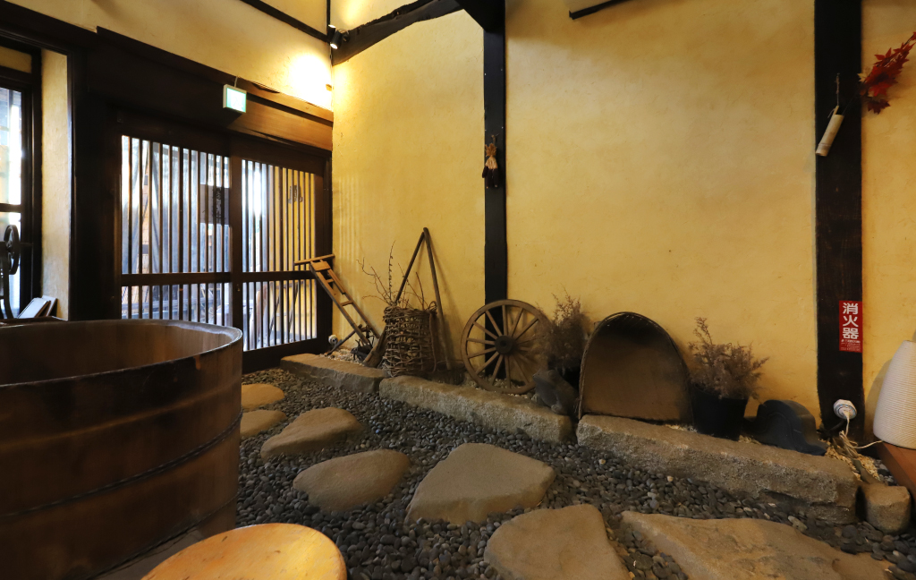 甲州ほうとう 完熟屋のこだわりの内装