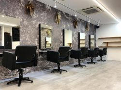 Agu hair edge 昭和町 ヘア