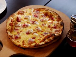 【cafe vol.27】妄想デートが止まらない！ ダイニングレストラン ASYLE | ゆるゆるカフェめぐり〜スタッフのぶれいくたいむ〜 | PORTA