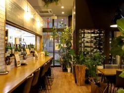 CAFÉ&WINE TROLL 甲府市 イタリアン・バー・カフェ・スイーツ・テイクアウト/デリバリー