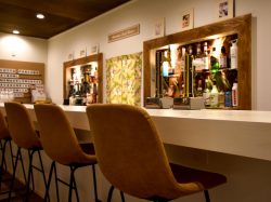 HONOLULU KITCHEN 甲府市 居酒屋・各国料理