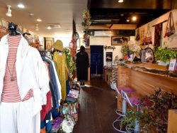 アジアン雑貨ビート 富士吉田市 アパレル全般・アクセサリー・靴・小物