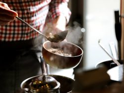 【cafe vol.28】フォーレスト・カフェ～カレーの誘惑～ | ゆるゆるカフェめぐり〜スタッフのぶれいくたいむ〜 | PORTA