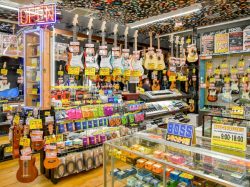 万代書店 甲斐市 ショップ4