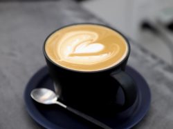 PEI COFFEE 韮崎市 カフェ・スイーツ