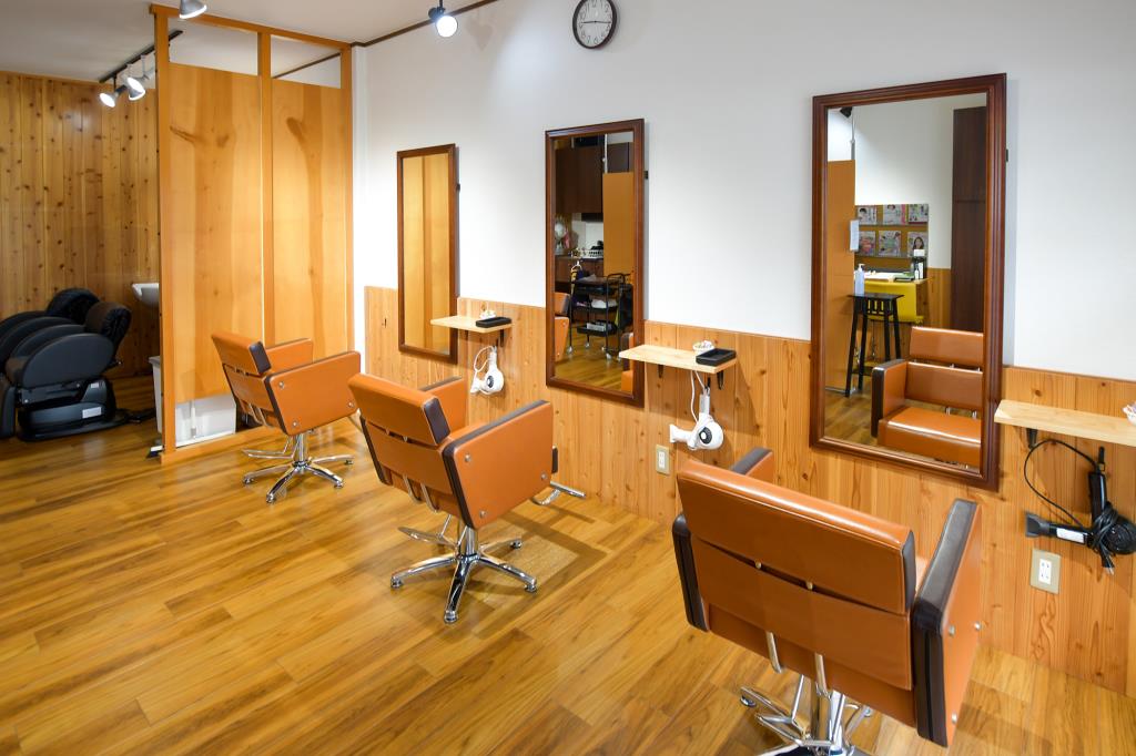 Cut Cut 田富店　中央市 ヘア4