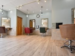 vivi hair&beauty 甲府 ヘア