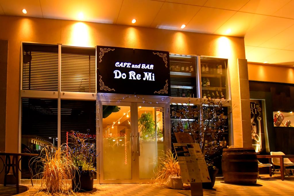 CAFÉ and BAR DoReMi 甲府 バー1