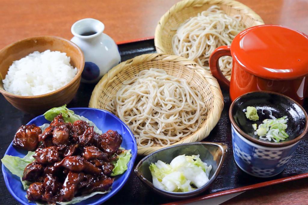 ふるさと料理のお宿 なとり屋 南アルプス市 ほうとう・そば・うどん
